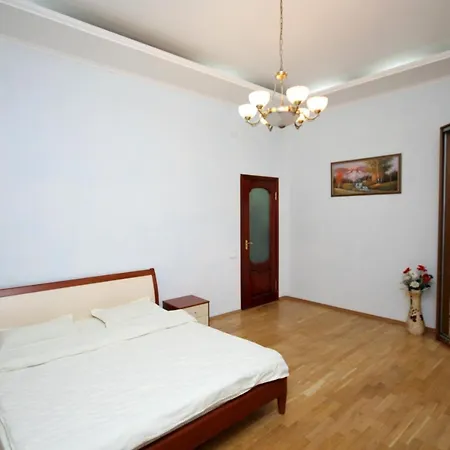 Real In Center * Kiev